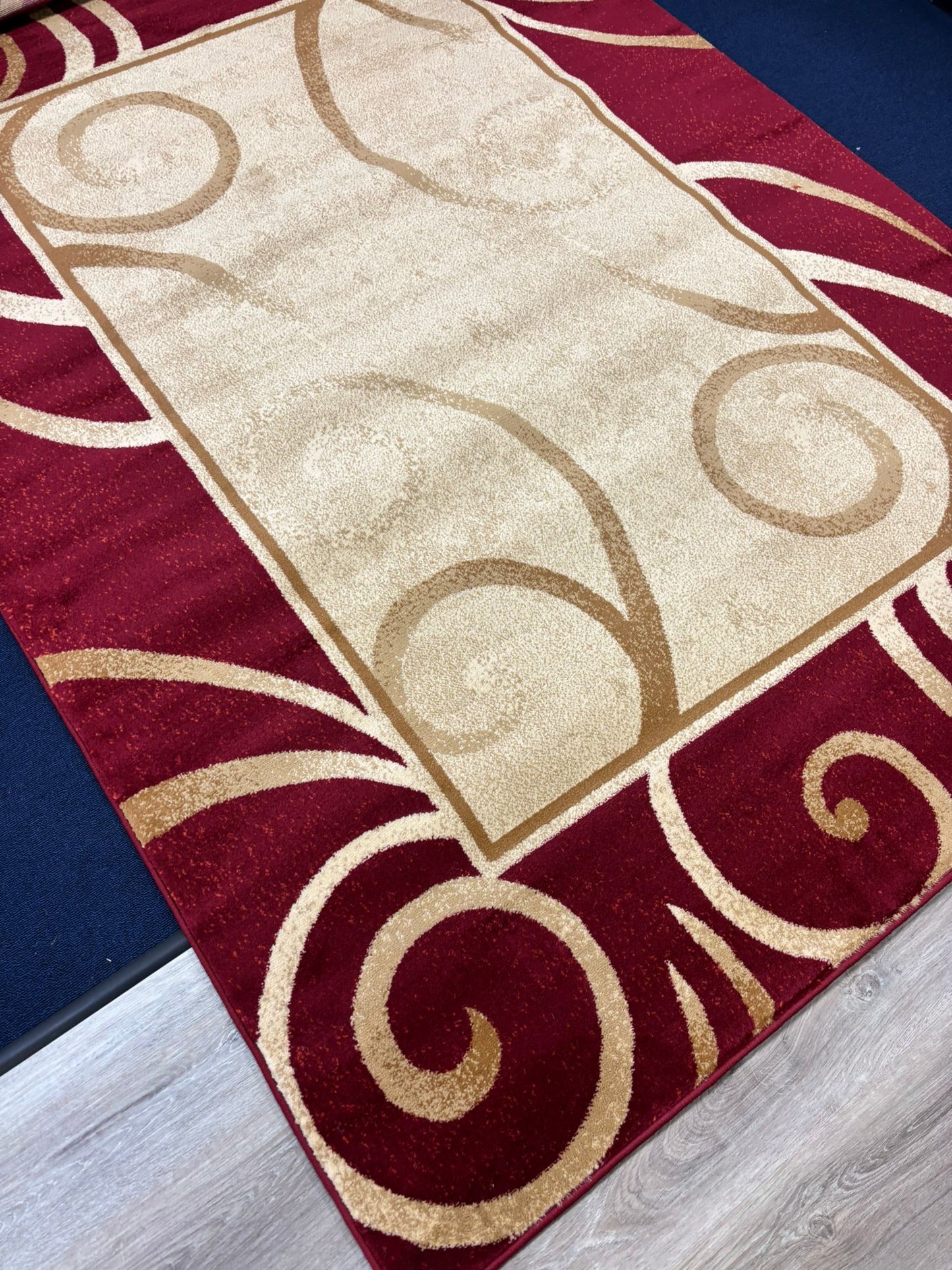 Elegant Red & Beige Swirl Border Area Rug ā Classic Style