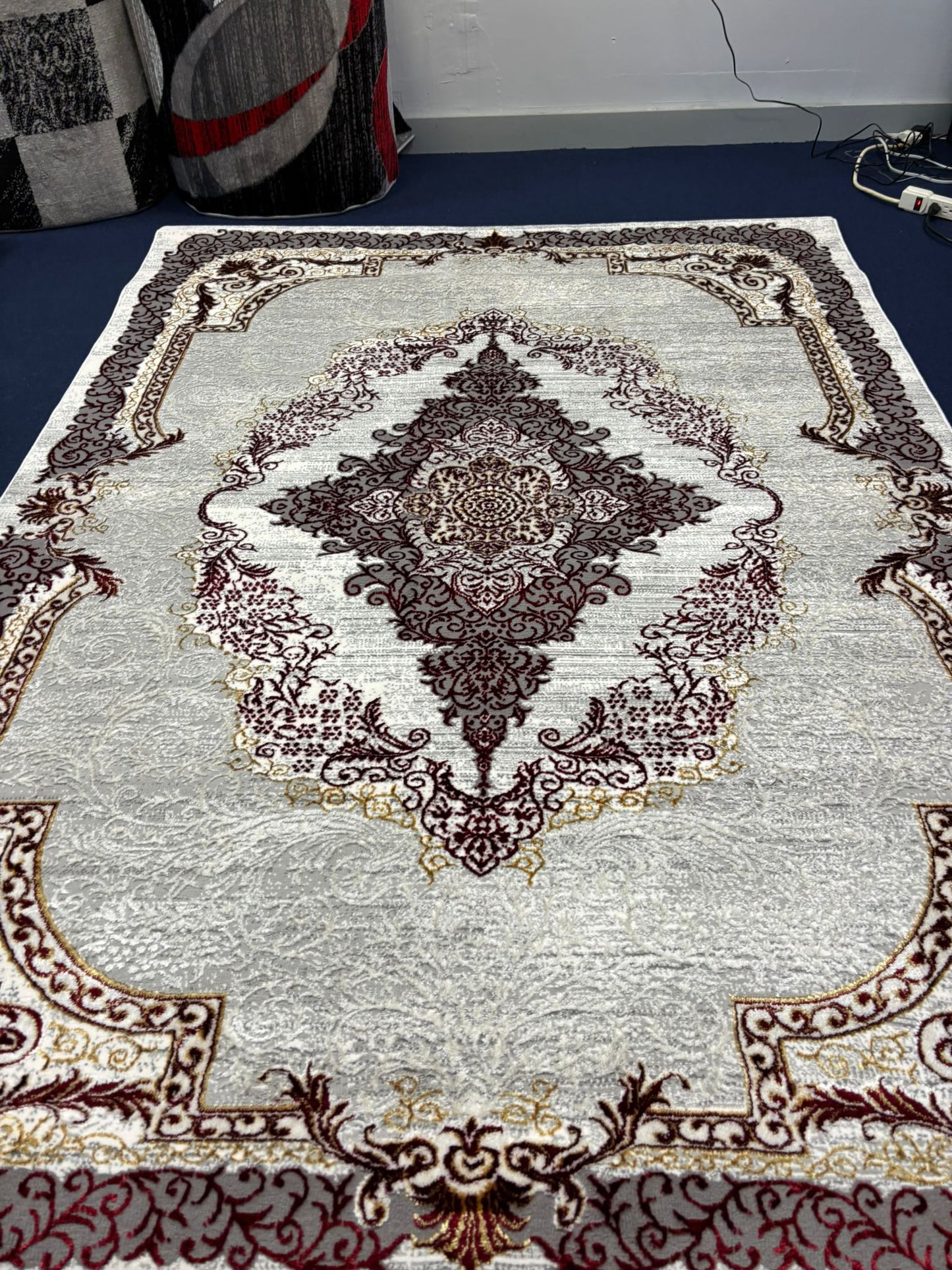 Persian Style Burgundy and Gold Area Rug – Classic Medallion Design | Elegant Traditional Look