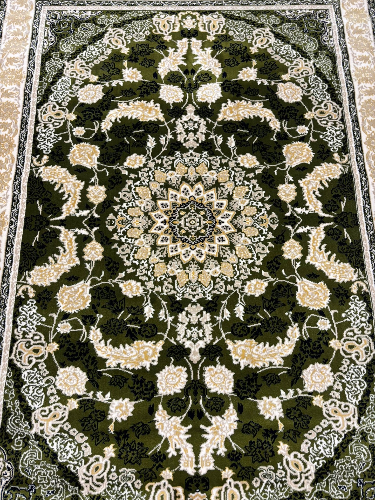 Persian Style Green Medallion Rug – Elegant Floral Design in Ivory & Gold | Classic Luxury Area Rug | Free USA Shipping