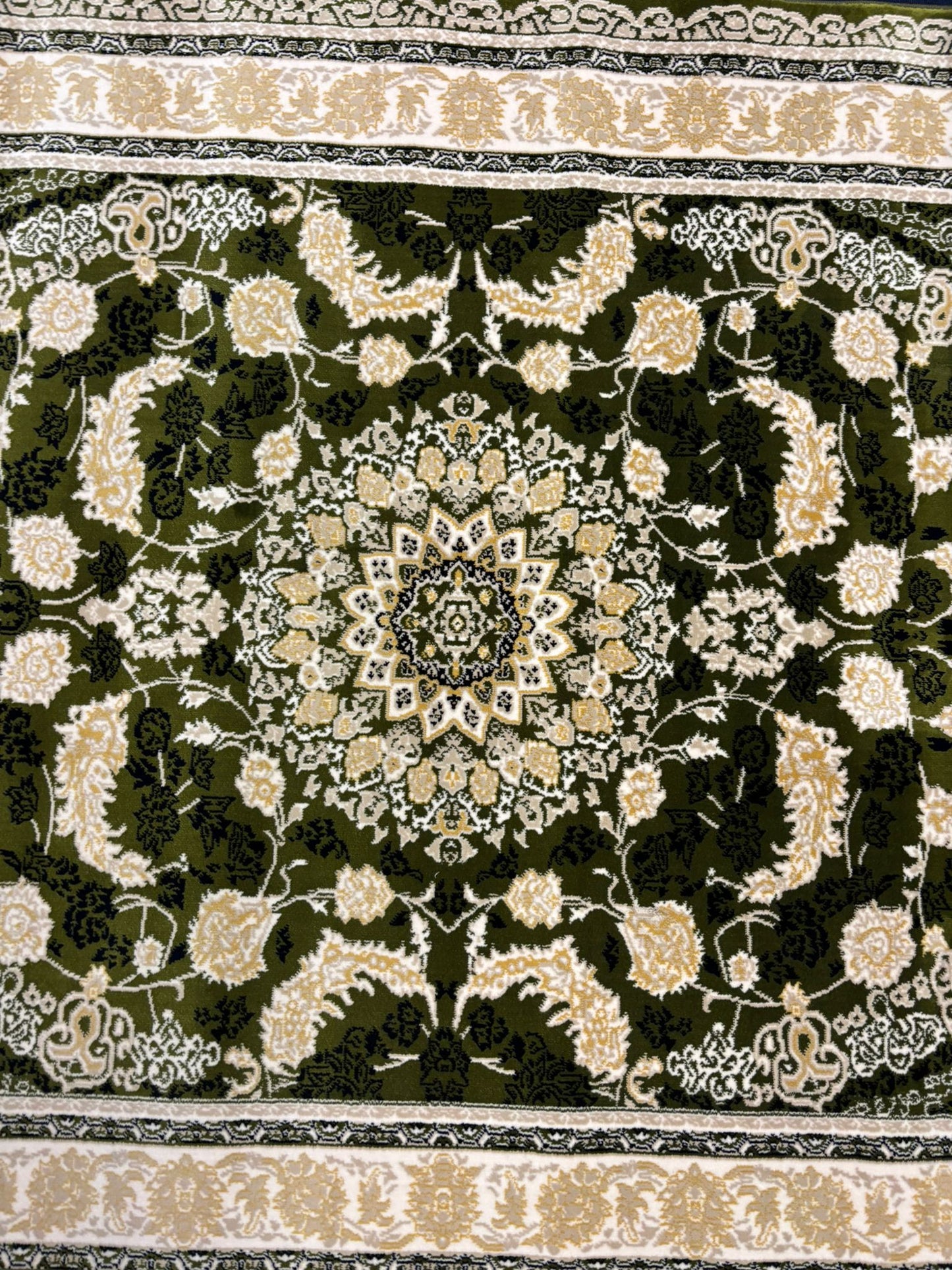 Persian Style Green Medallion Rug – Elegant Floral Design in Ivory & Gold | Classic Luxury Area Rug | Free USA Shipping