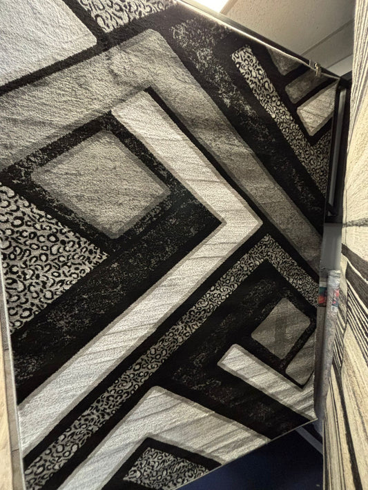 Modern Geometric Black & Grey Rug – Animal Print Accent Carpet