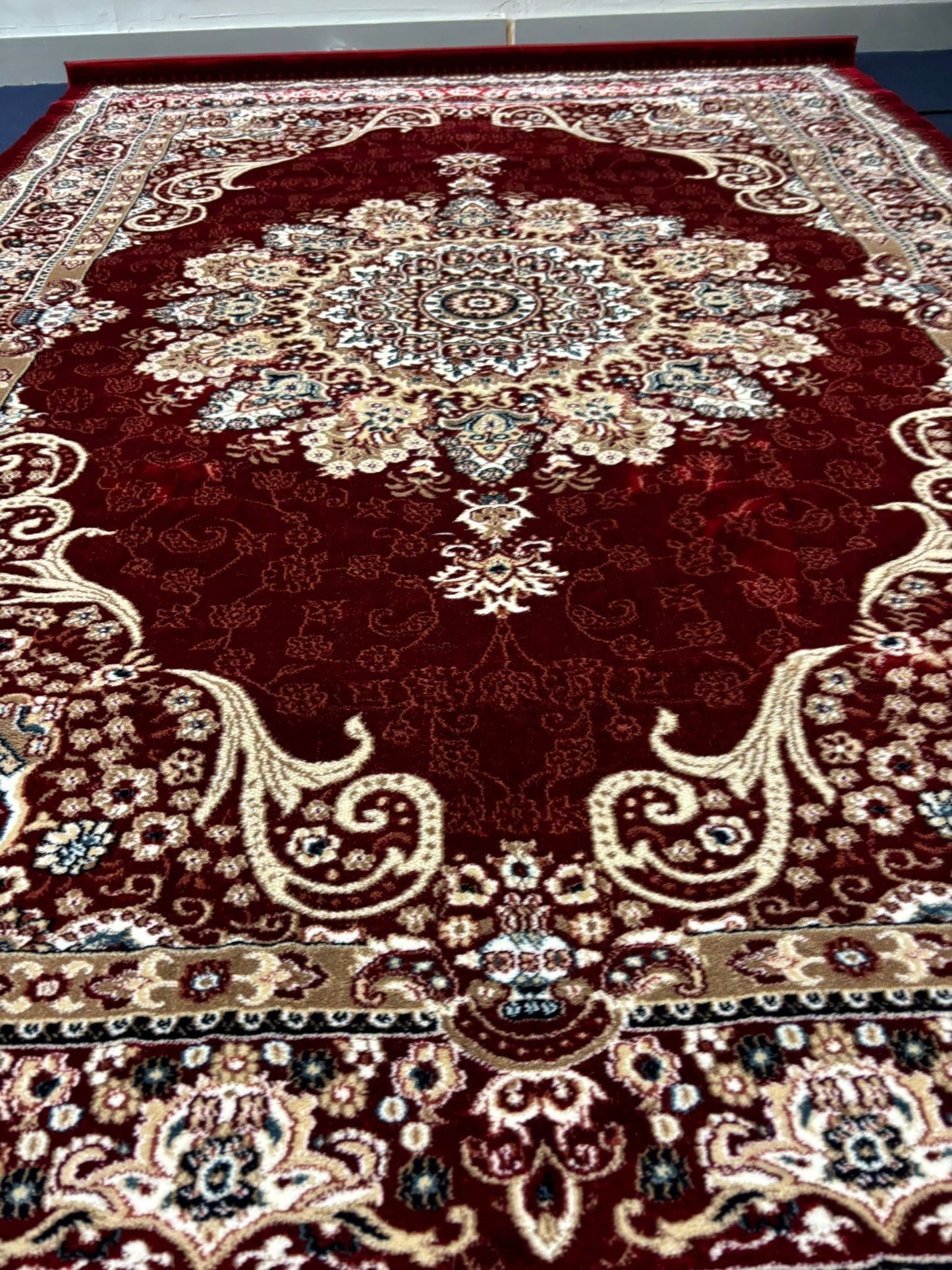 Turkish Traditional Red Area Rug – Medallion Design