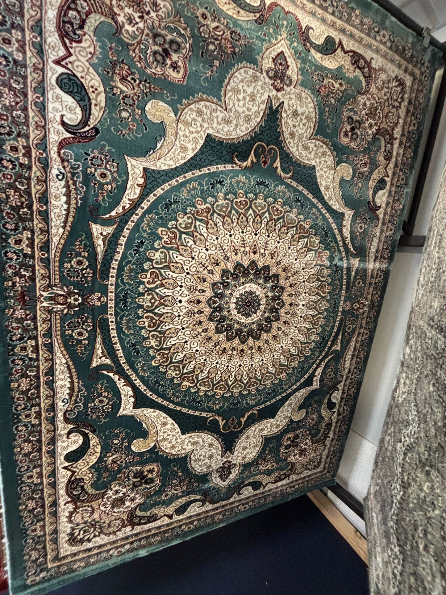 Silk Blend Medallion Area Rug