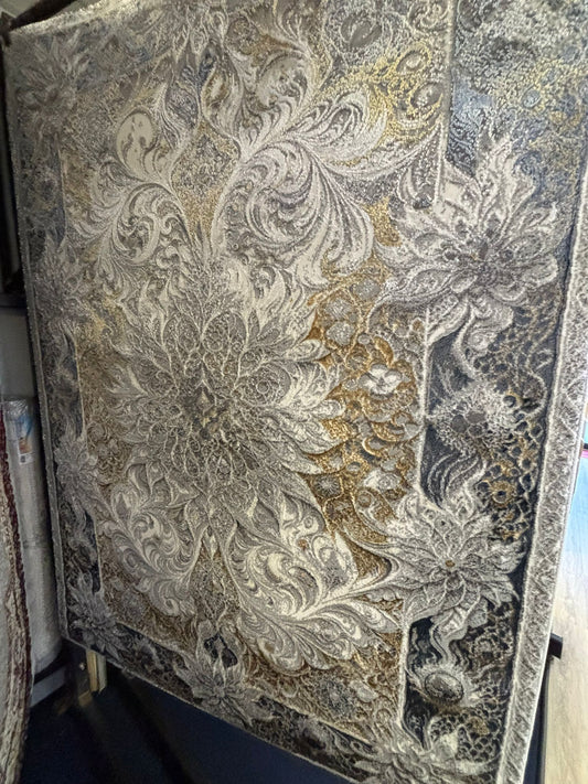 Luxury Classic Pattern Grey and Gold Area Rug – Elegant Modern Home Décor