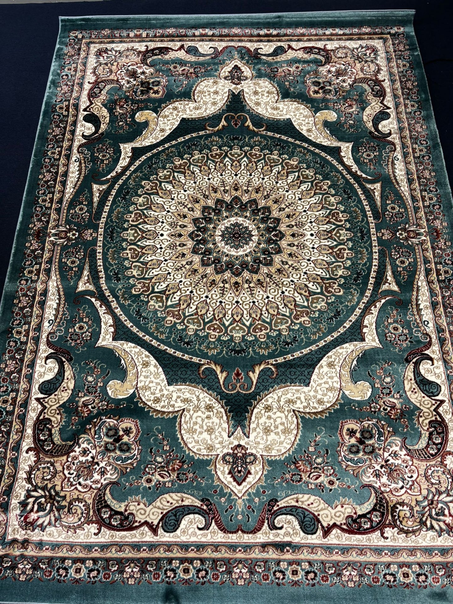 Silk Blend Medallion Area Rug