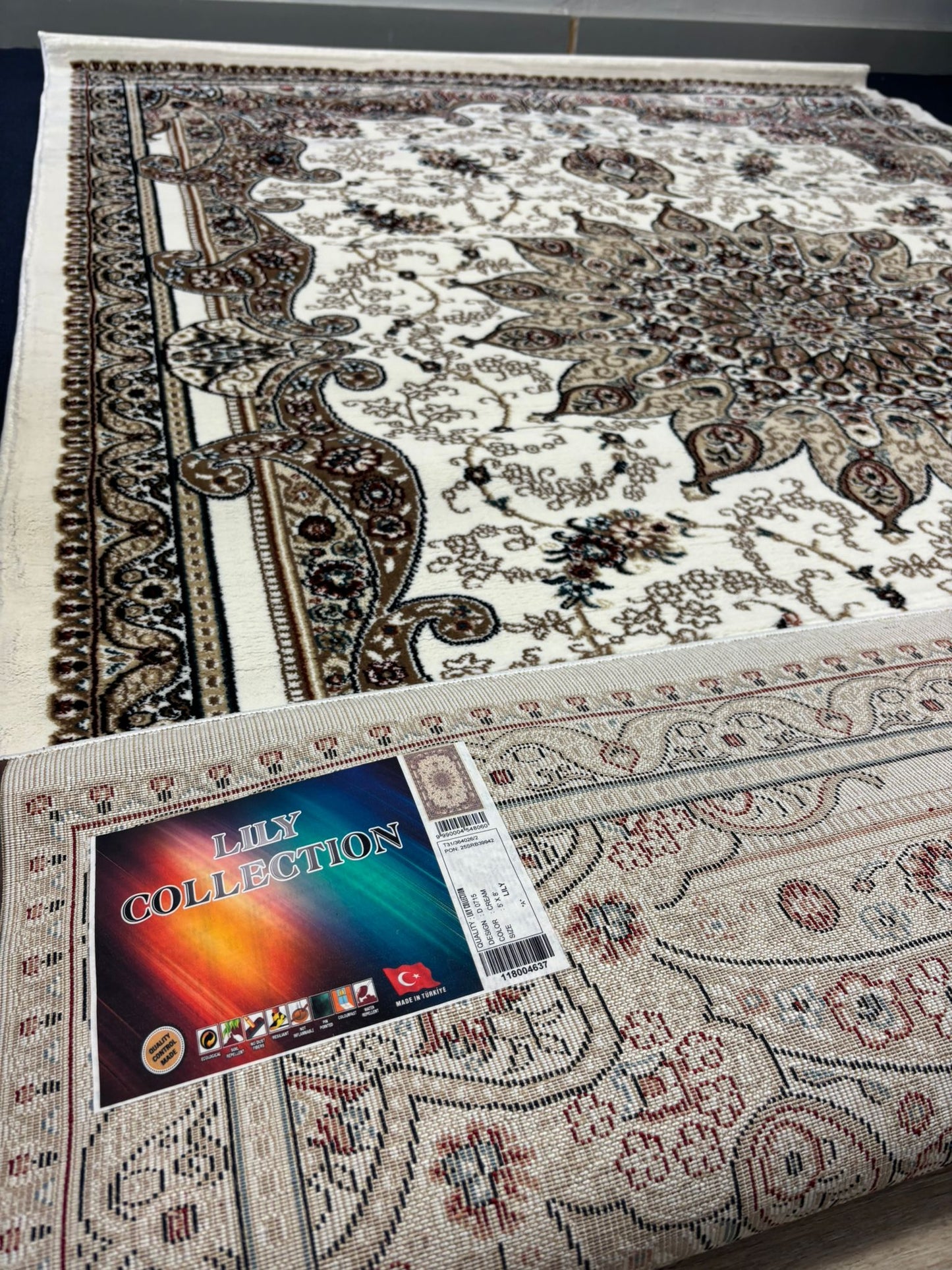 Cream Traditional Medallion Rug