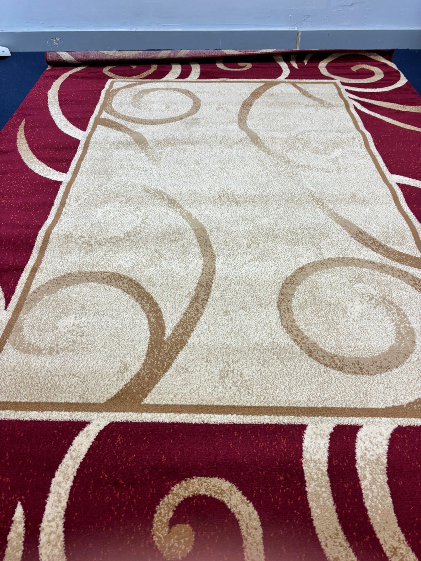 Elegant Red & Beige Swirl Border Area Rug – Classic Style