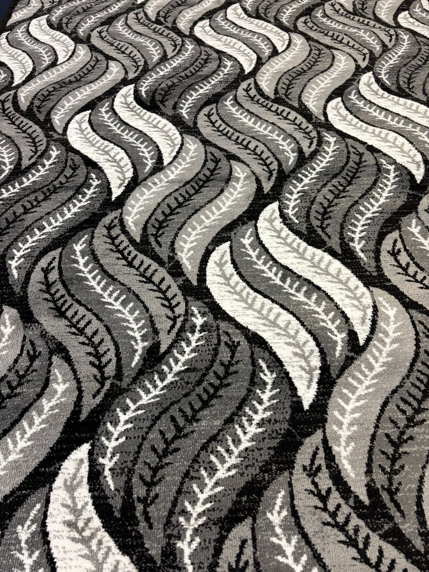 Modern Leaf Pattern Grey & Black Area Rug
