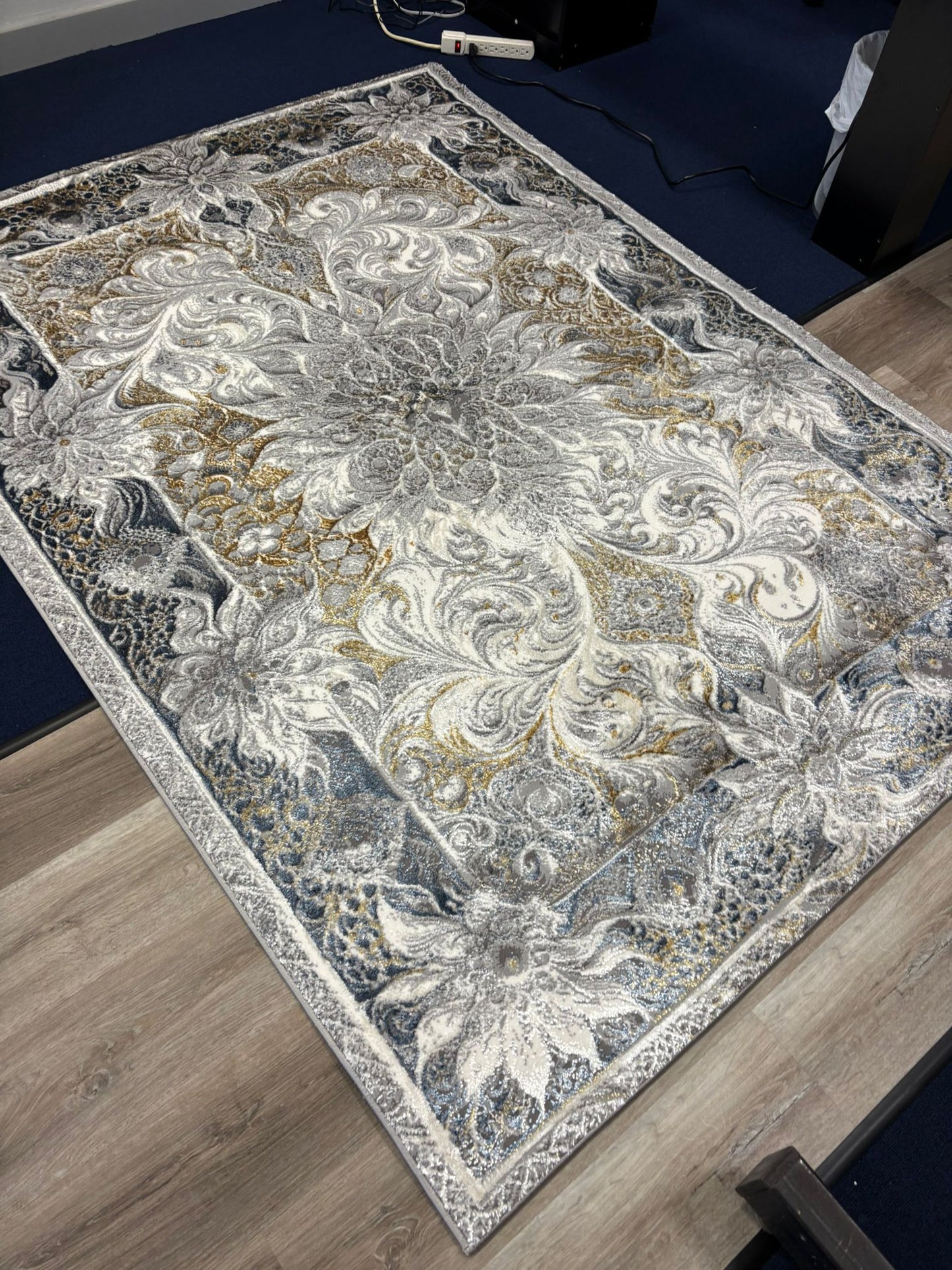 Luxury Classic Pattern Grey and Gold Area Rug – Elegant Modern Home Décor