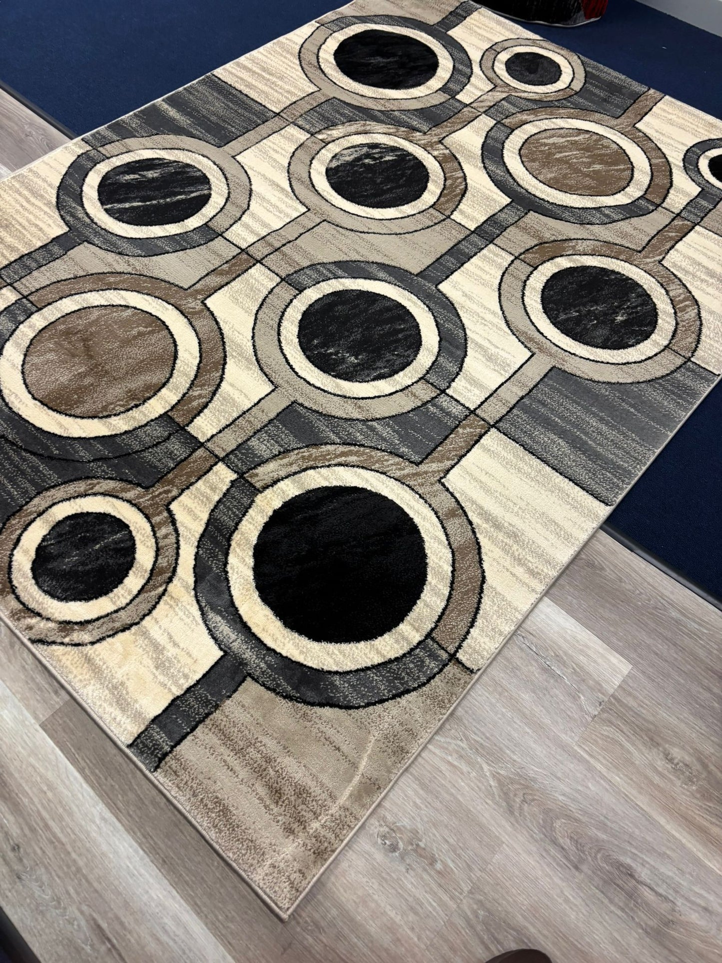 Modern Geometric Circle Rug – Black, Grey & Beige Abstract Area Rug | Contemporary Neutral Decor