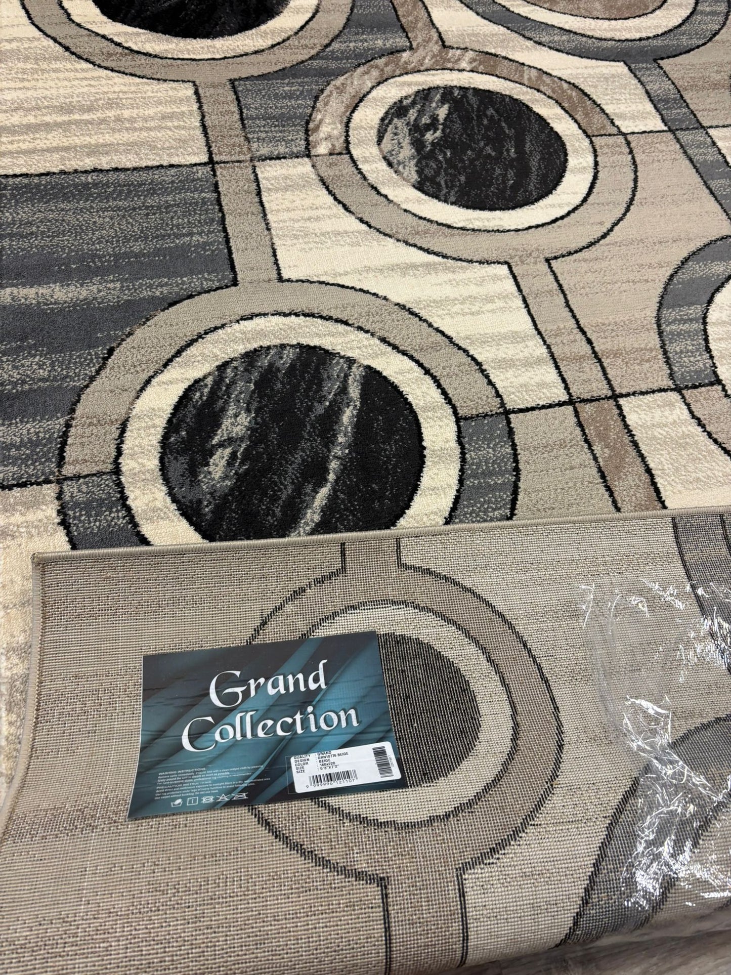 Modern Geometric Circle Rug – Black, Grey & Beige Abstract Area Rug | Contemporary Neutral Decor