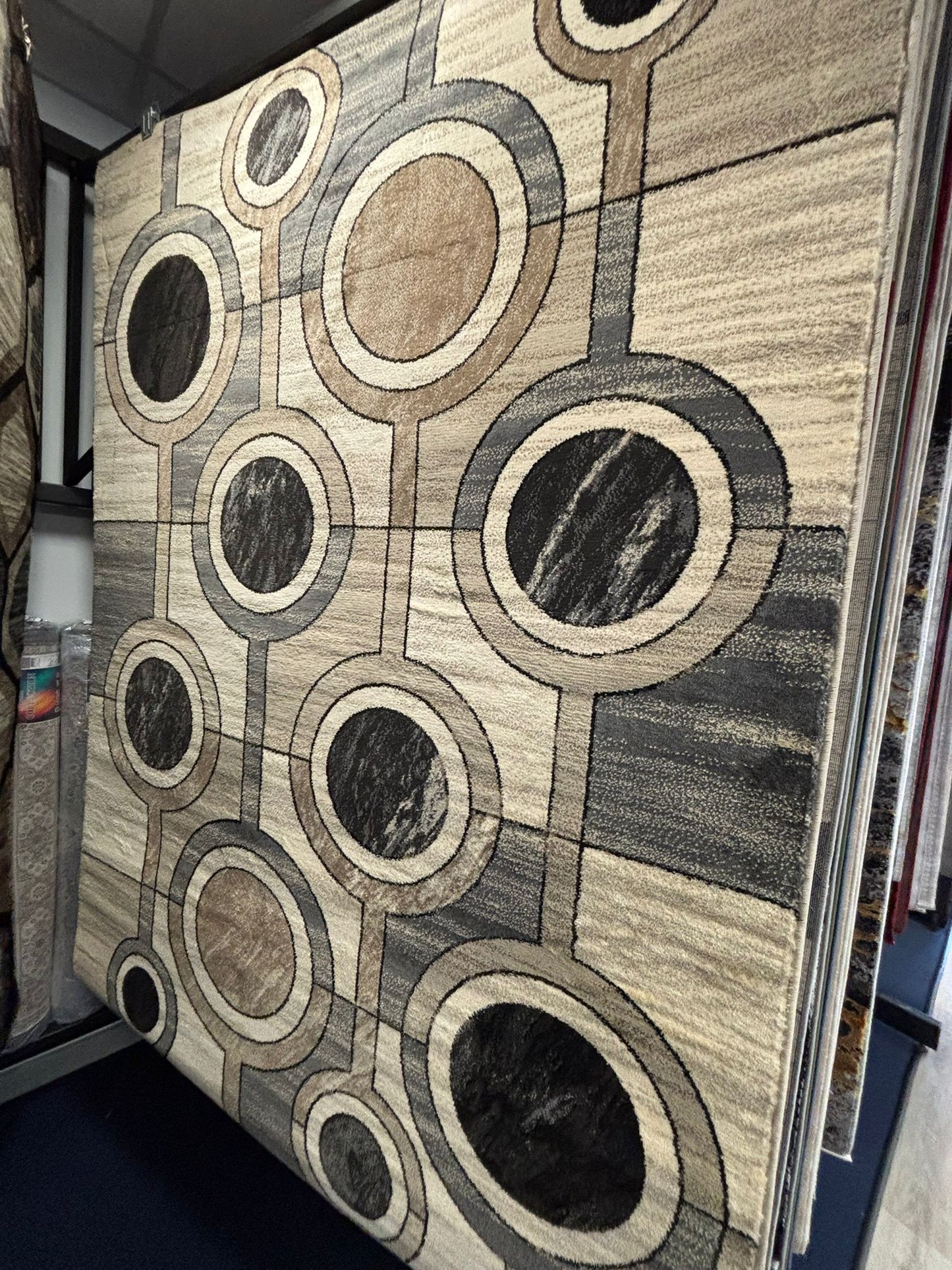 Modern Geometric Circle Rug – Black, Grey & Beige Abstract Area Rug | Contemporary Neutral Decor
